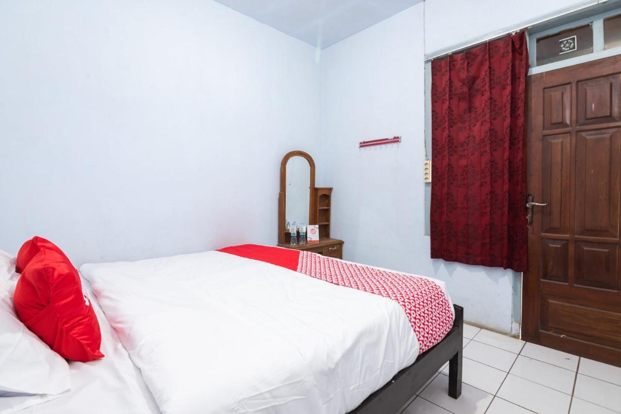 Oyo 1765 Herman Homestay Tosari Екстер'єр фото